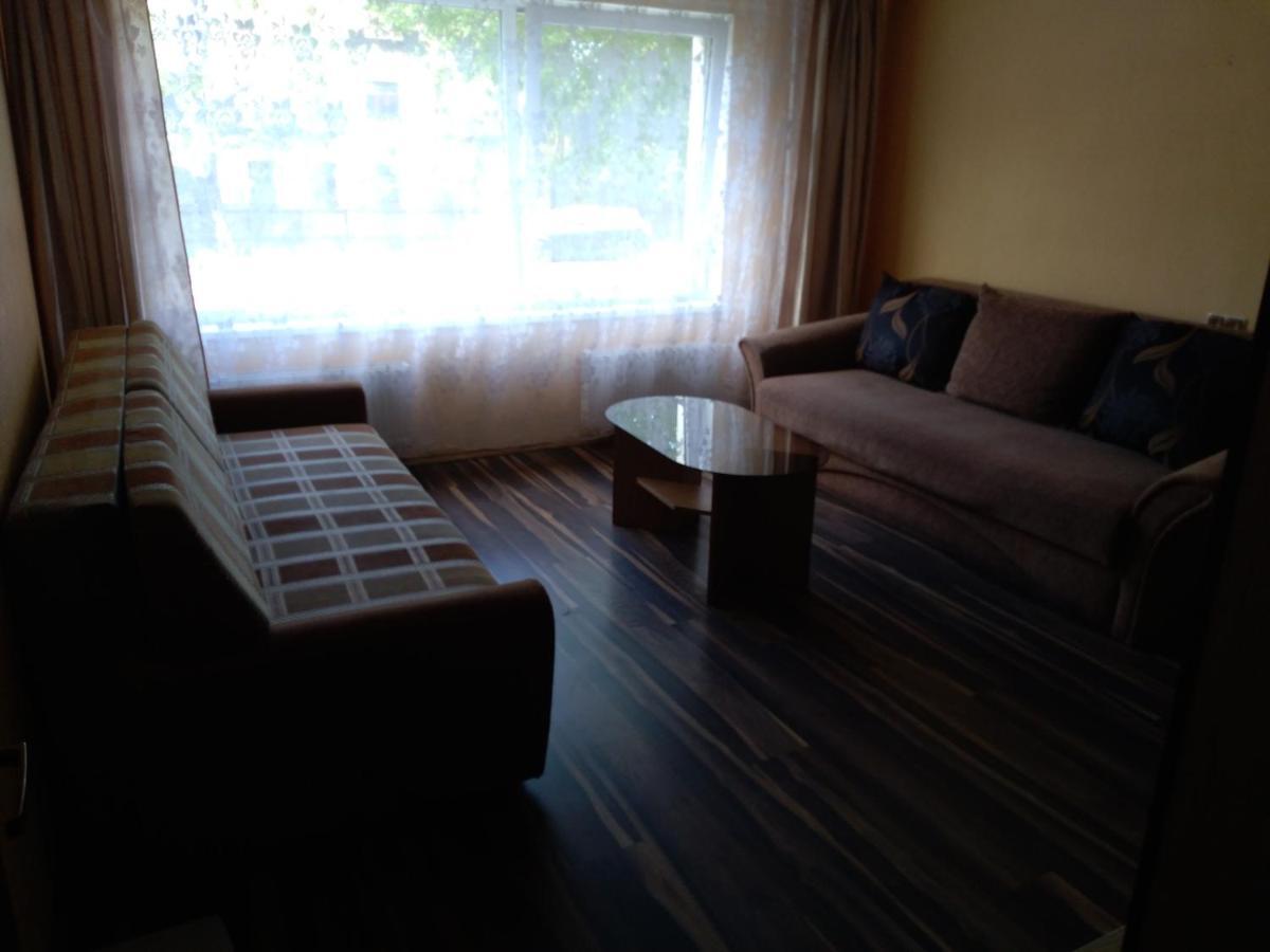 Brivibas 25 Apartamenti Ventspils Ngoại thất bức ảnh