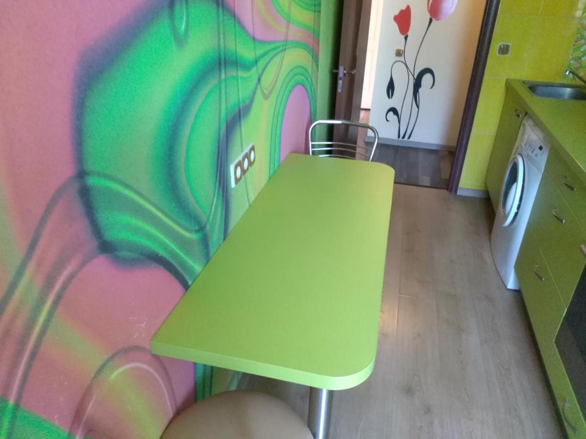 Brivibas 25 Apartamenti Ventspils Ngoại thất bức ảnh