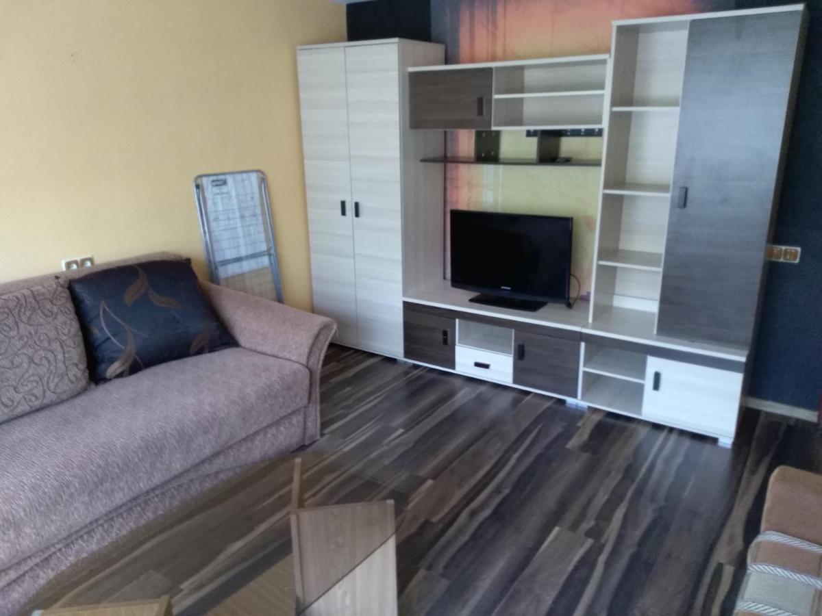 Brivibas 25 Apartamenti Ventspils Ngoại thất bức ảnh